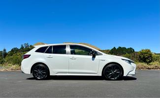 2019 Toyota Corolla - Thumbnail