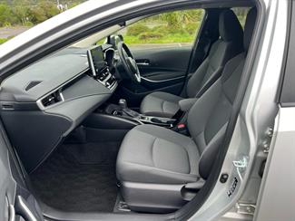 2020 Toyota Corolla - Thumbnail