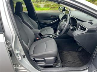 2020 Toyota Corolla - Thumbnail