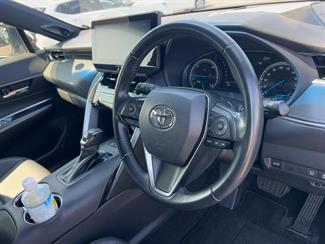 2021 Toyota Harrier - Thumbnail
