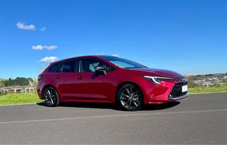 2023 Toyota Corolla - Thumbnail