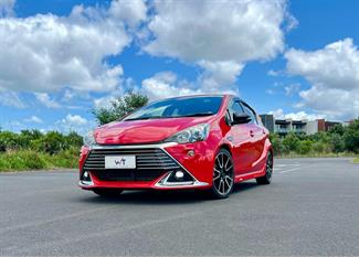2015 Toyota Aqua - Thumbnail