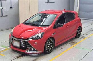 2015 Toyota Aqua - Thumbnail