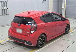 2015 Toyota Aqua - Thumbnail