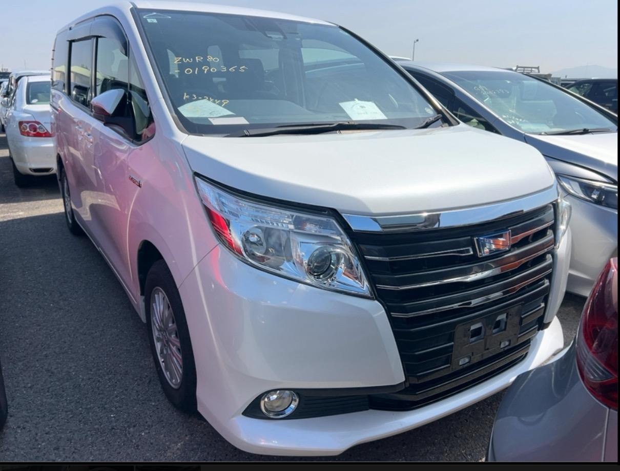 2016 Toyota Noah