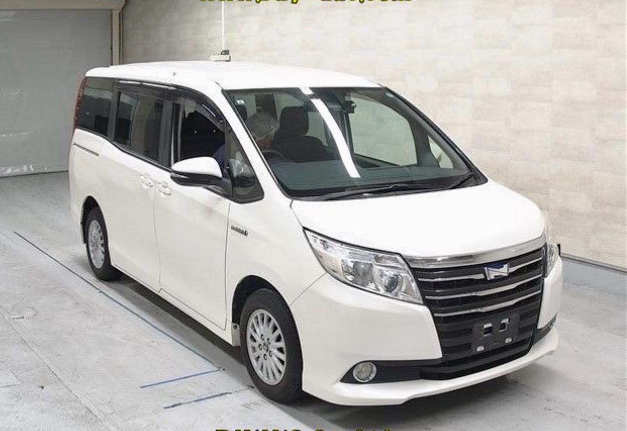 2016 Toyota Noah