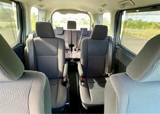 2016 Toyota Noah - Thumbnail