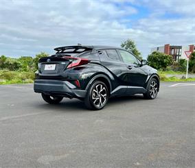 2019 Toyota C-HR - Thumbnail