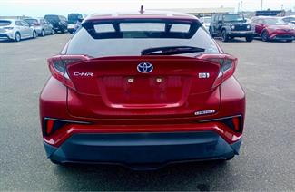 2018 Toyota C-HR - Thumbnail