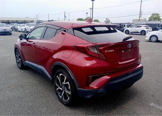 2018 Toyota C-HR - Thumbnail