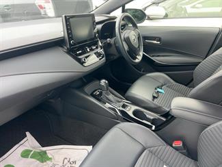 2021 Toyota Corolla - Thumbnail
