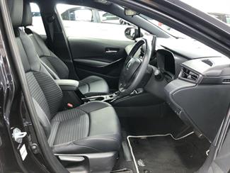 2020 Toyota Corolla - Thumbnail