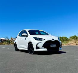 2022 Toyota Yaris - Thumbnail
