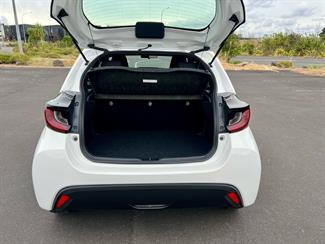 2022 Toyota Yaris - Thumbnail