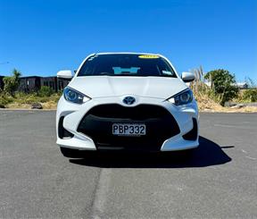2022 Toyota Yaris - Thumbnail