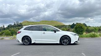 2020 Toyota Corolla - Thumbnail