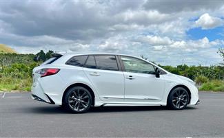 2020 Toyota Corolla - Thumbnail