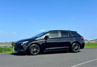 2023 Toyota Corolla - Thumbnail