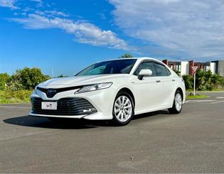 2018 Toyota Camry - Thumbnail
