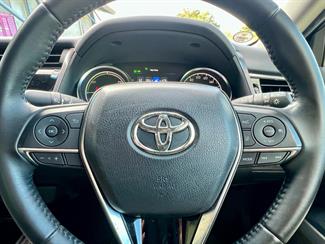 2018 Toyota Camry - Thumbnail