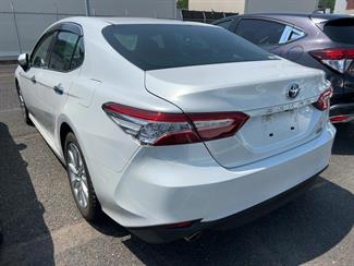 2018 Toyota Camry - Thumbnail