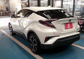 2018 Toyota C-HR - Thumbnail
