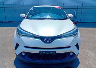 2018 Toyota C-HR - Thumbnail