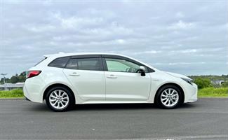 2020 Toyota Corolla - Thumbnail