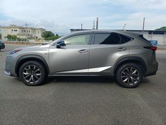 2016 Lexus NX300H - Thumbnail