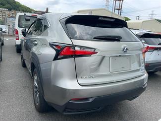 2016 Lexus NX300H - Thumbnail