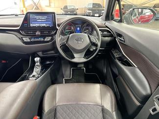 2018 Toyota C-HR - Thumbnail