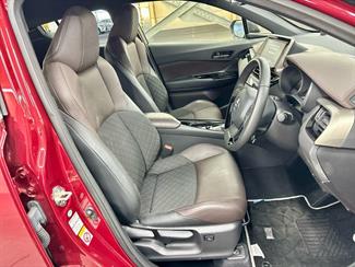 2018 Toyota C-HR - Thumbnail
