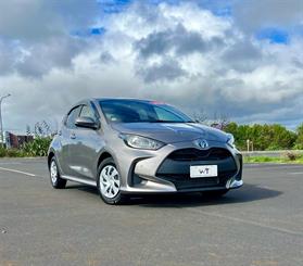 2020 Toyota Yaris - Thumbnail