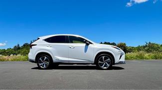 2020 Lexus NX300H - Thumbnail