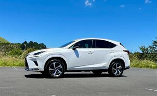 2020 Lexus NX300H - Thumbnail