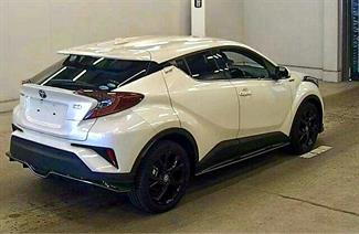 2019 Toyota C-HR - Thumbnail