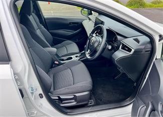 2021 Toyota Corolla - Thumbnail