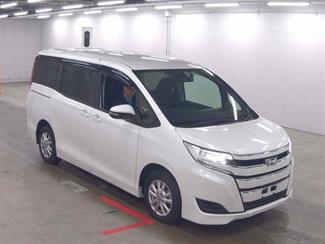 2020 Toyota Voxy - Thumbnail
