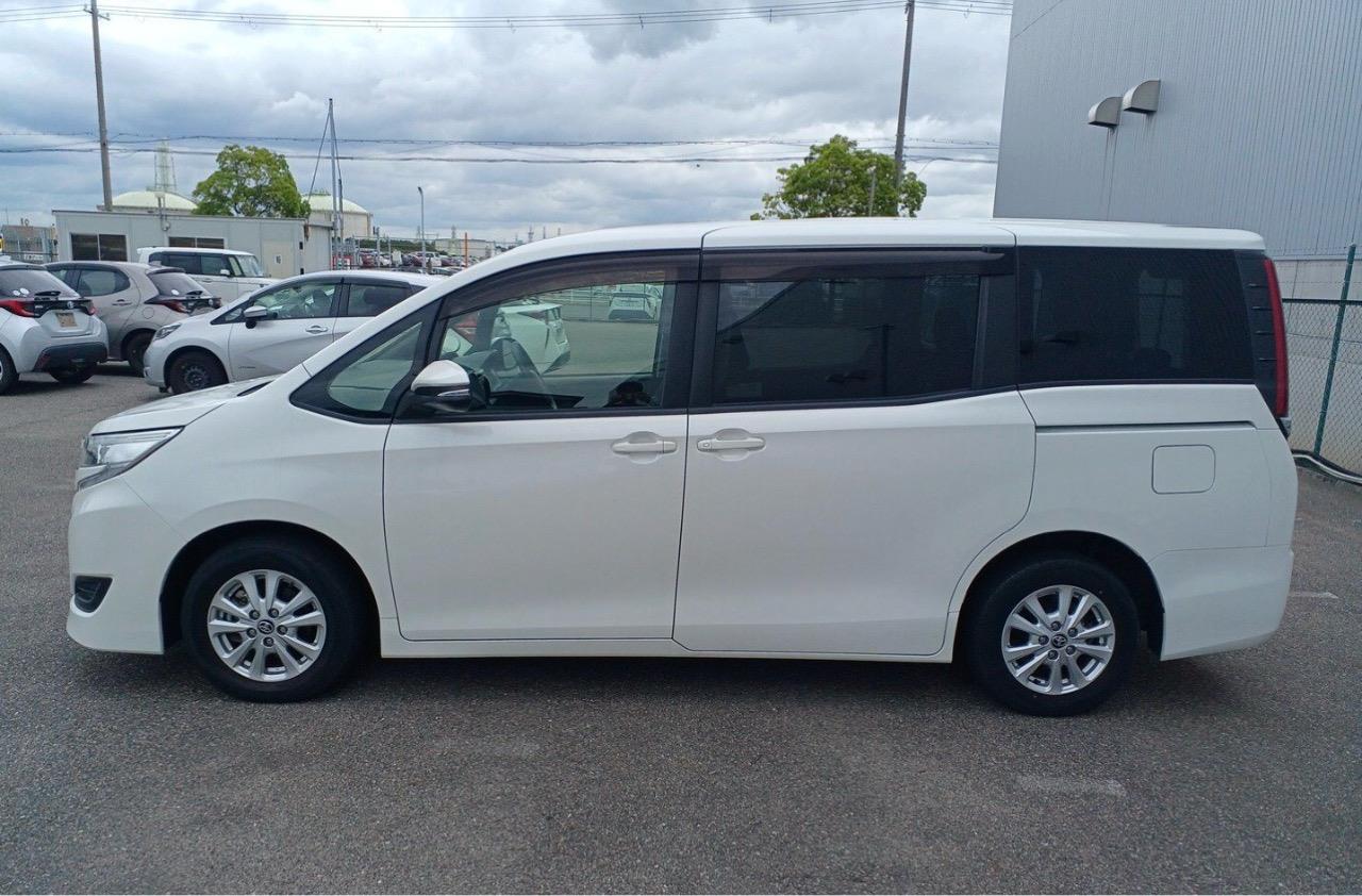 2020 Toyota Noah