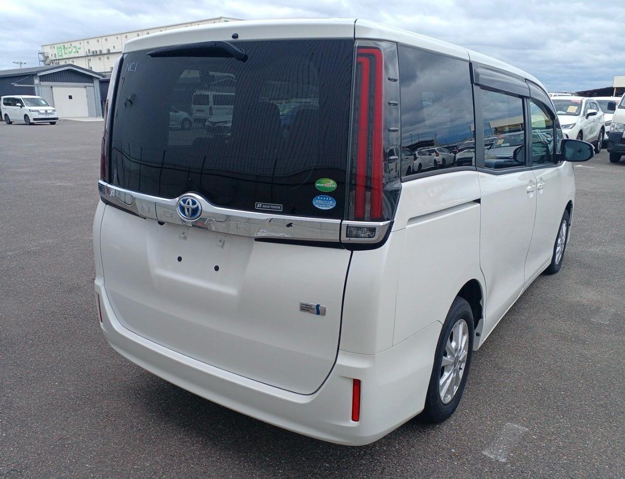 2020 Toyota Noah