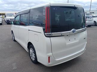 2020 Toyota Noah - Thumbnail