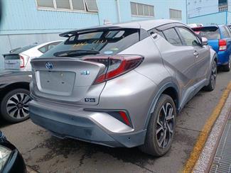 2018 Toyota C-HR - Thumbnail