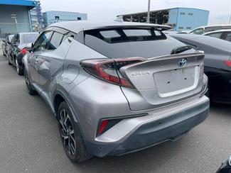2018 Toyota C-HR - Thumbnail