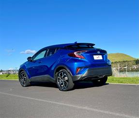 2018 Toyota C-HR - Thumbnail