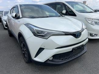 2018 Toyota C-HR - Thumbnail