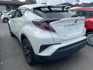 2018 Toyota C-HR - Thumbnail