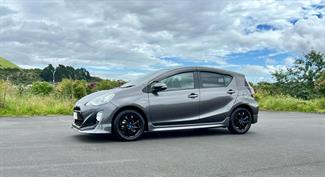 2016 Toyota Aqua - Thumbnail