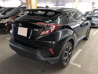 2019 Toyota C-HR - Thumbnail