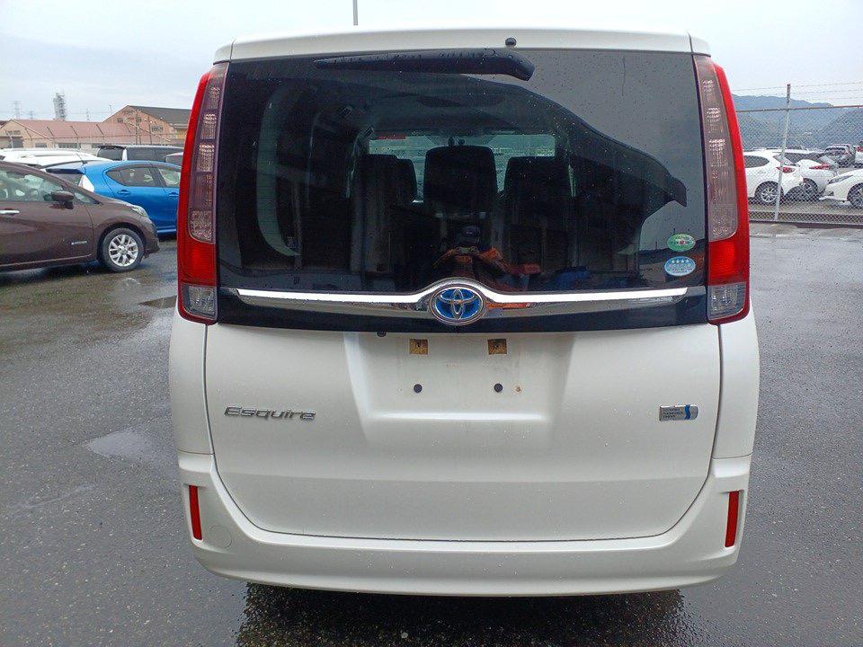 2015 Toyota Esquire