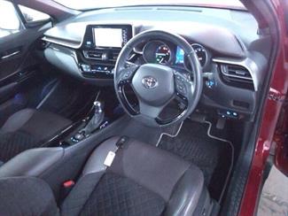 2018 Toyota C-HR - Thumbnail
